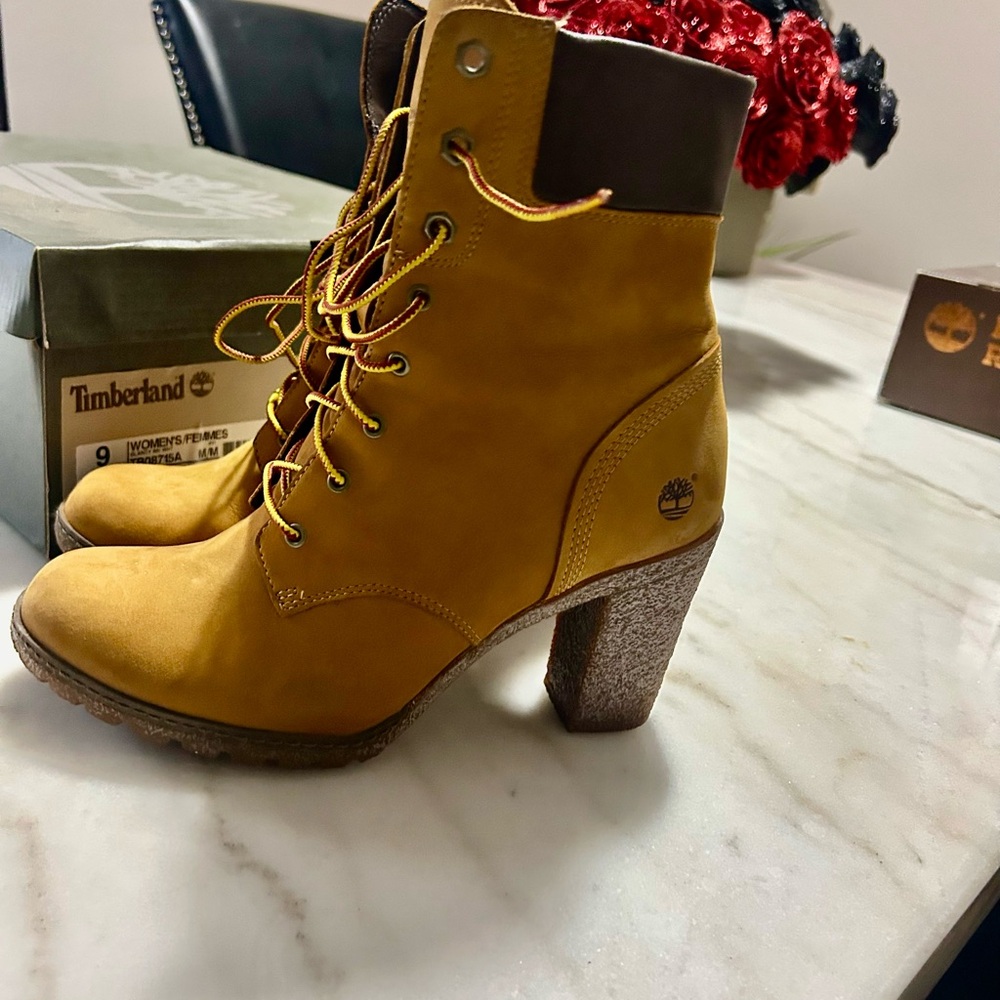 Timberland Tan Heeled Boots with Chunky Heel